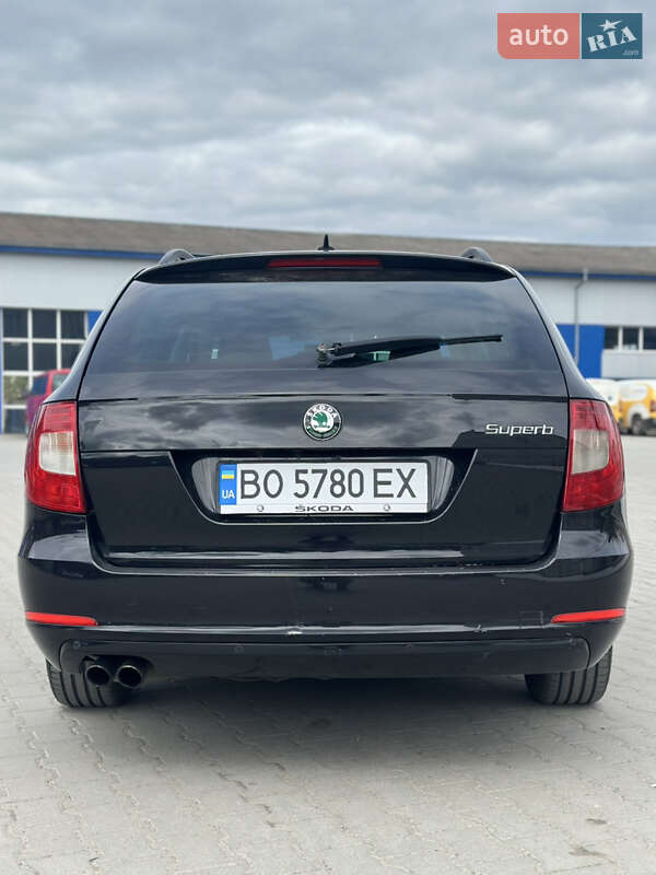 Skoda Superb 2011
