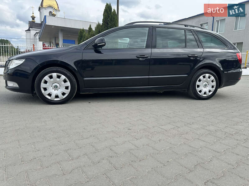 Skoda Superb 2011