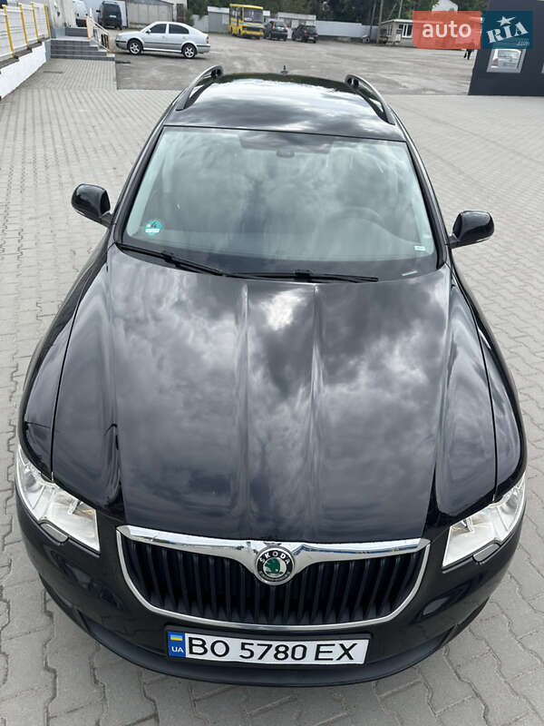 Skoda Superb 2011