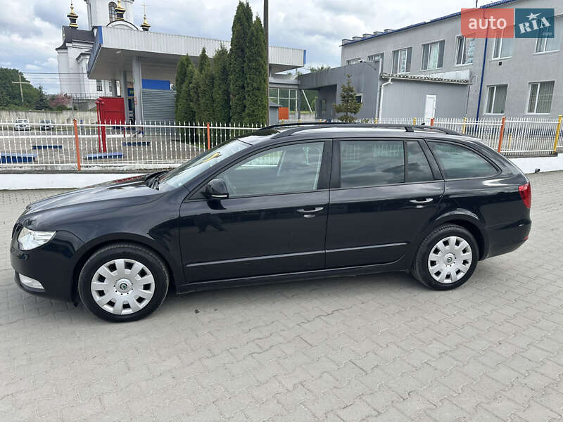 Skoda Superb 2011