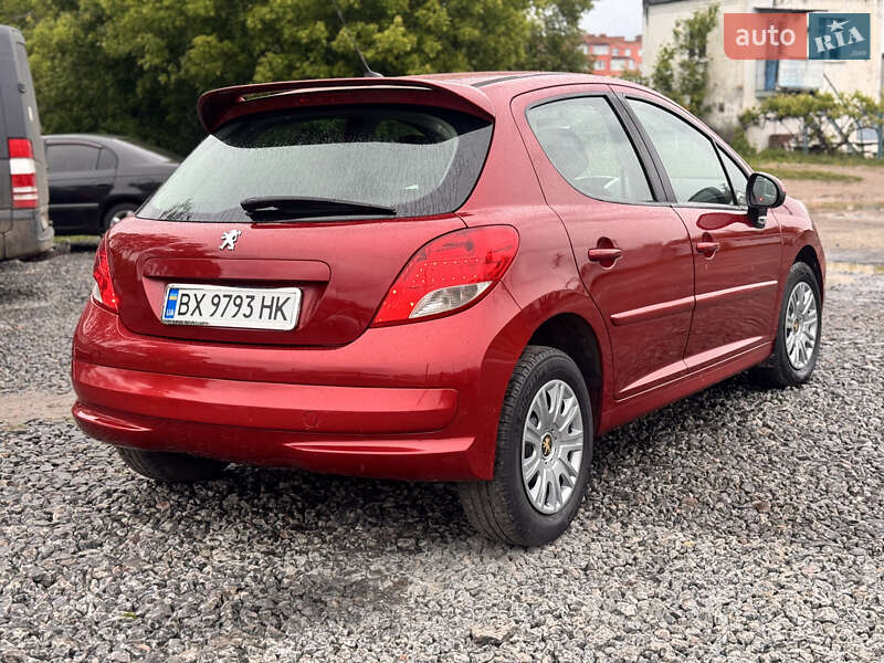 Peugeot 207 2010
