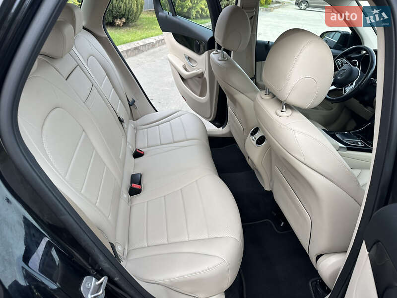 Mercedes-Benz GLC-Class 2020