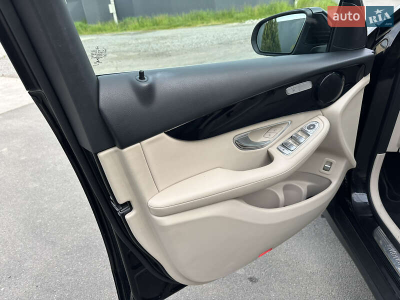 Mercedes-Benz GLC-Class 2020