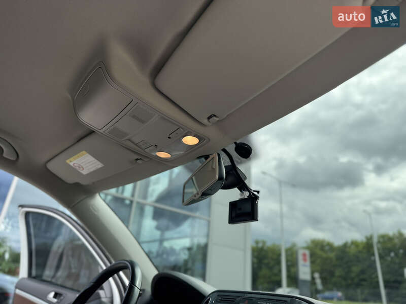 Volkswagen Tiguan 2015