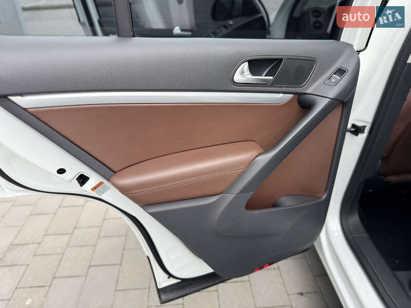 Volkswagen Tiguan 2015