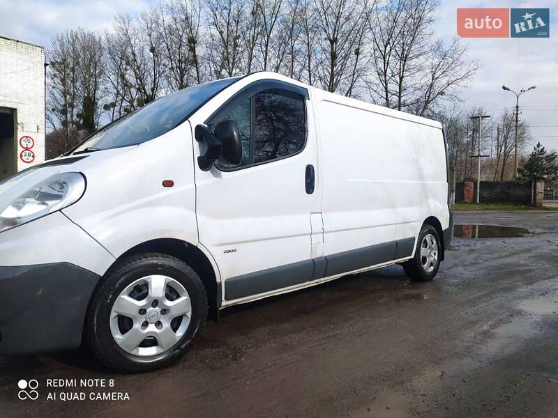 Opel Vivaro 2012