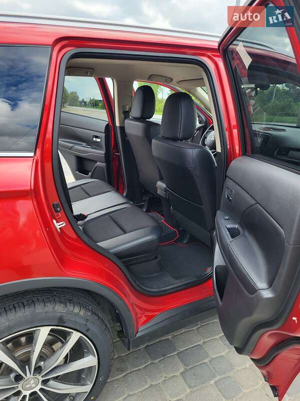 Mitsubishi Outlander 2014