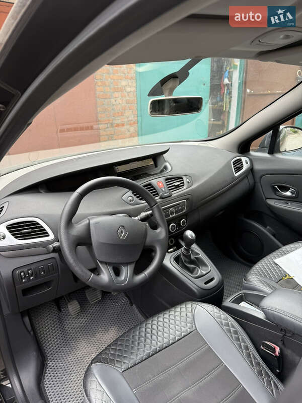Renault Scenic 2010