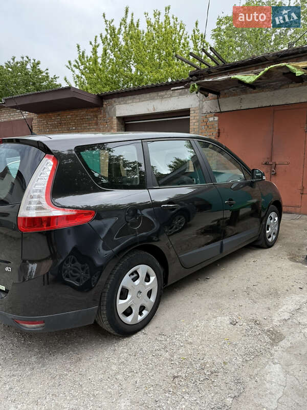 Renault Scenic 2010