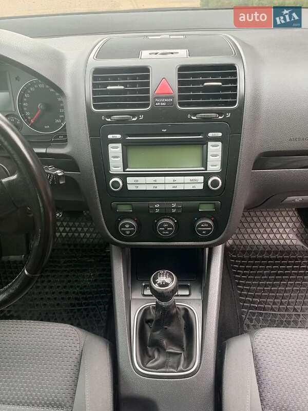 Volkswagen Golf 2008