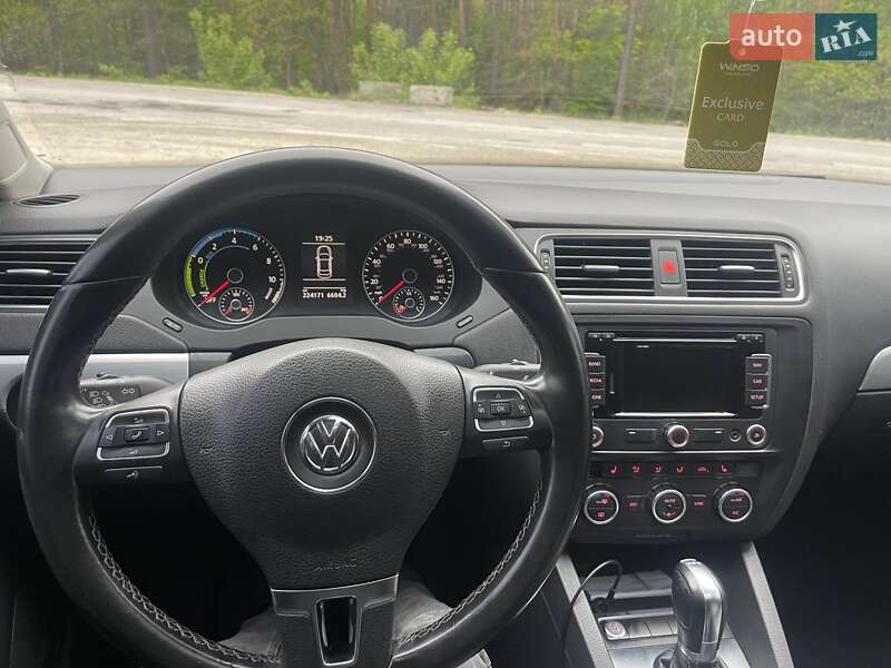 Volkswagen Jetta 2013
