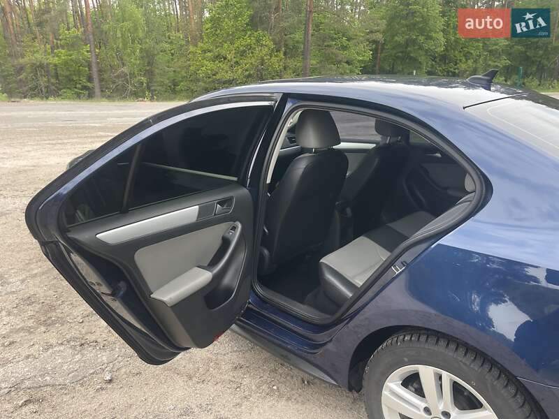 Volkswagen Jetta 2013