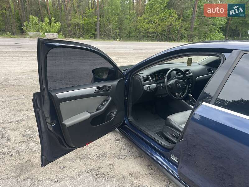 Volkswagen Jetta 2013