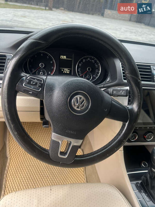 Volkswagen Passat 2014