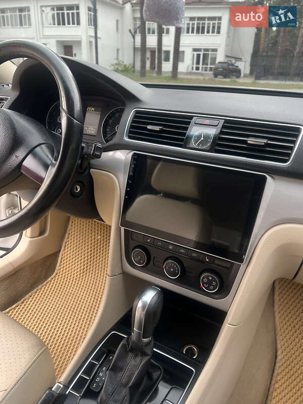 Volkswagen Passat 2014