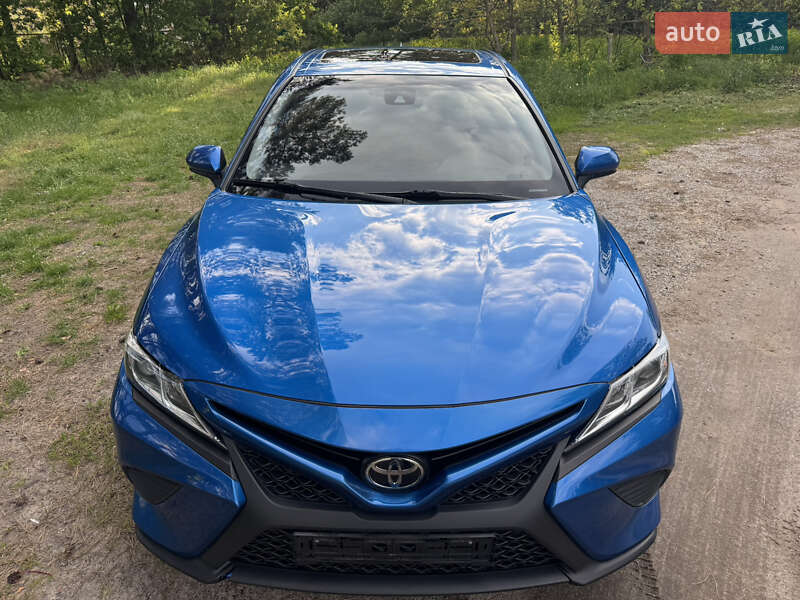 Toyota Camry 2018