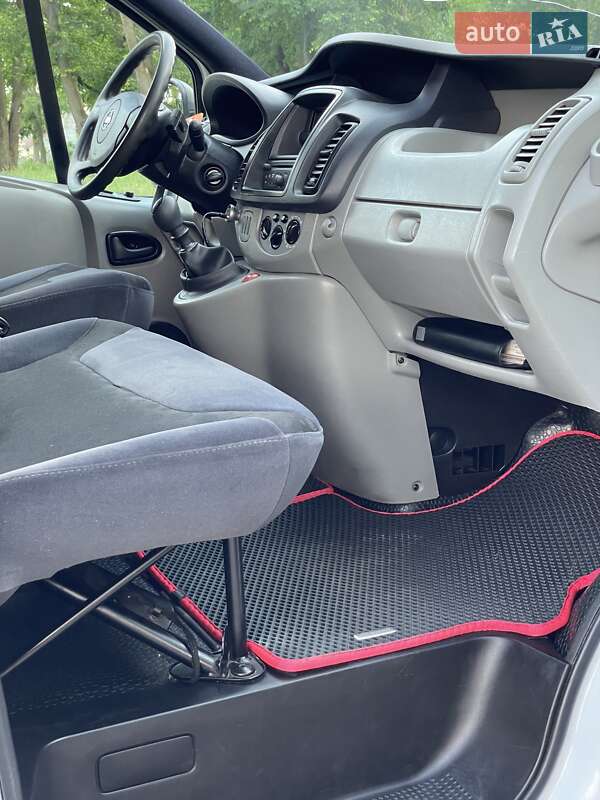 Nissan Primastar 2013