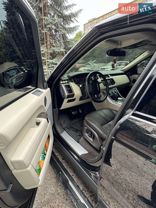 Land Rover-9