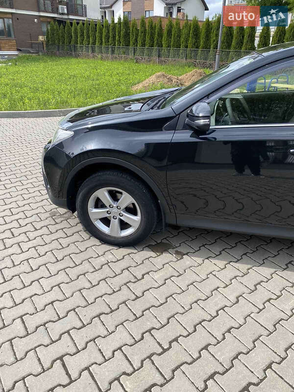 Toyota RAV4 2013