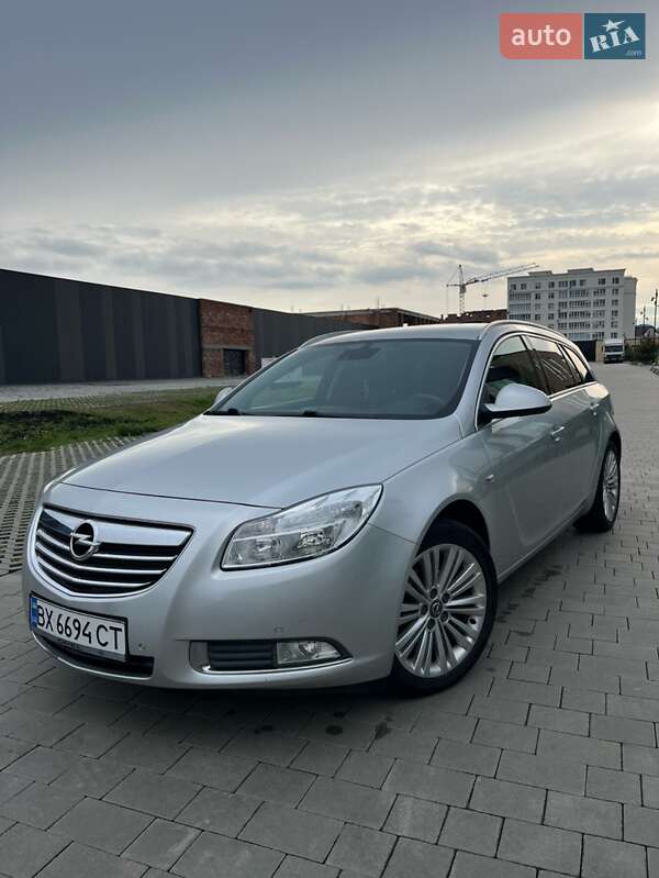Opel Insignia 2011