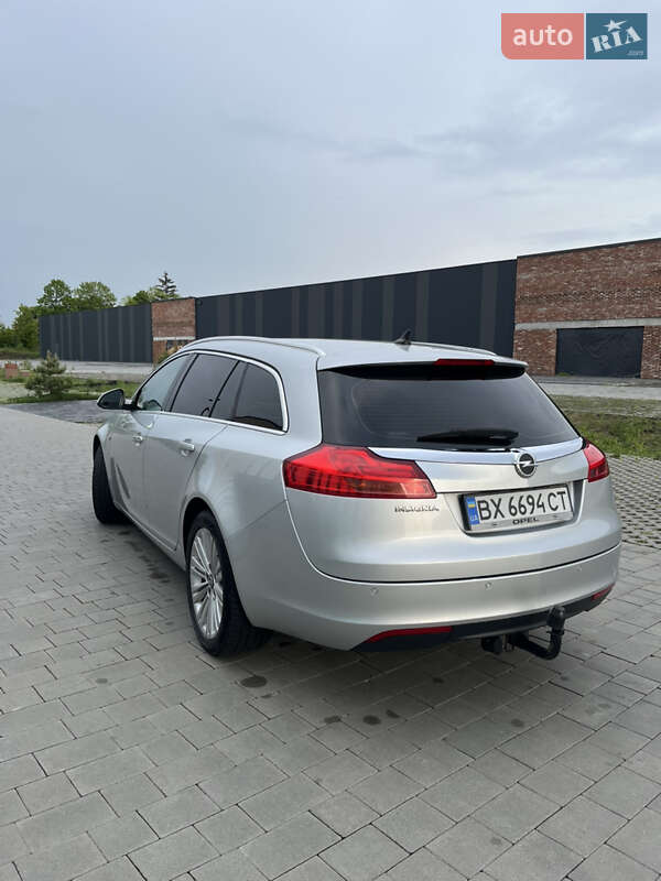Opel Insignia 2011