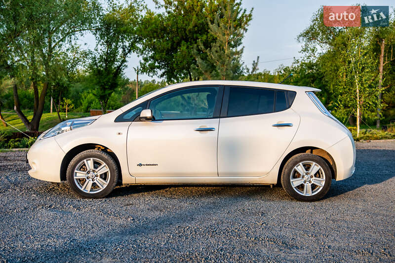 Nissan Leaf 2014