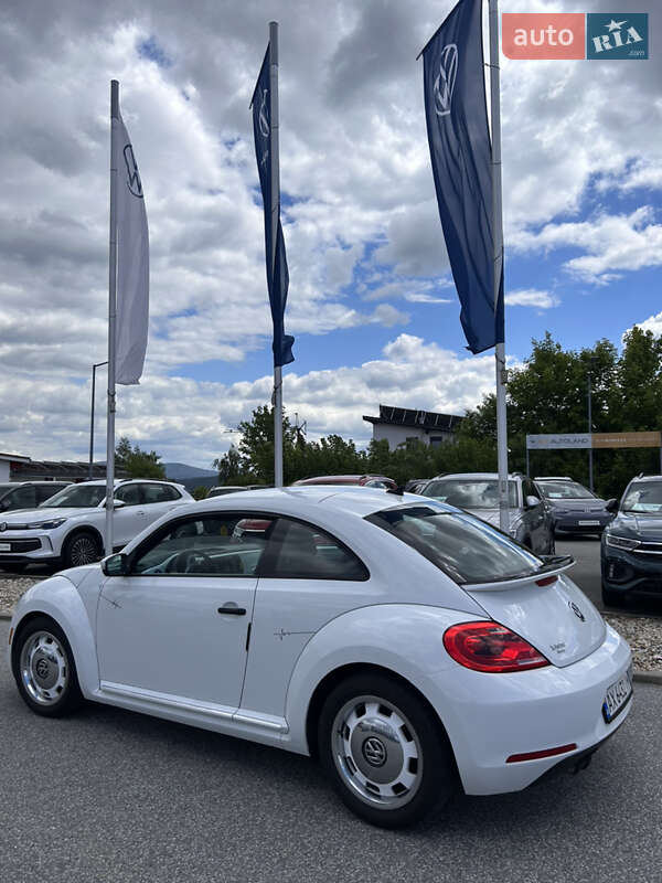 Volkswagen Beetle 2015