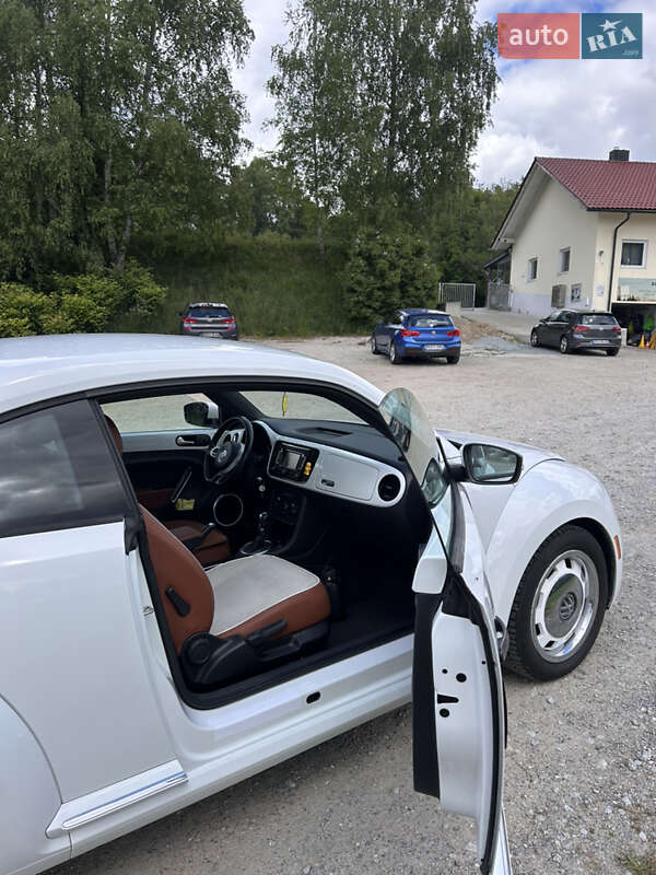 Volkswagen Beetle 2015