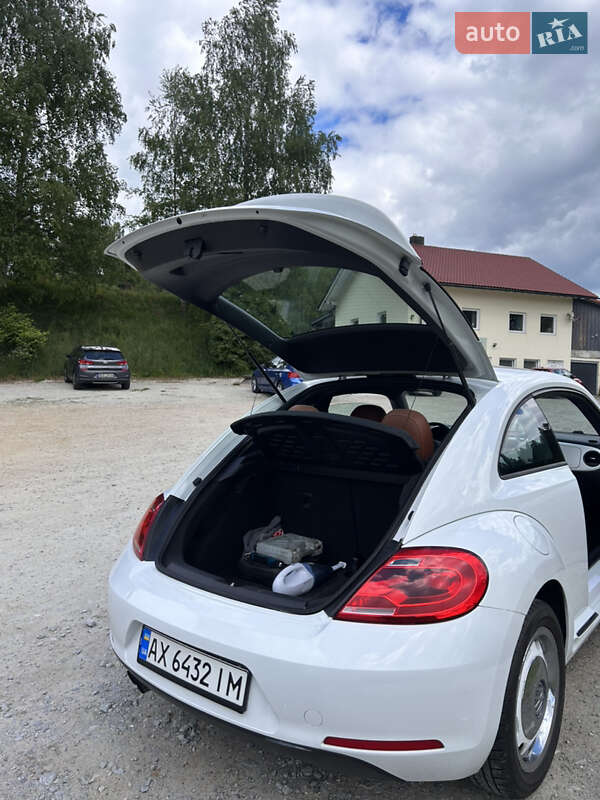 Volkswagen Beetle 2015