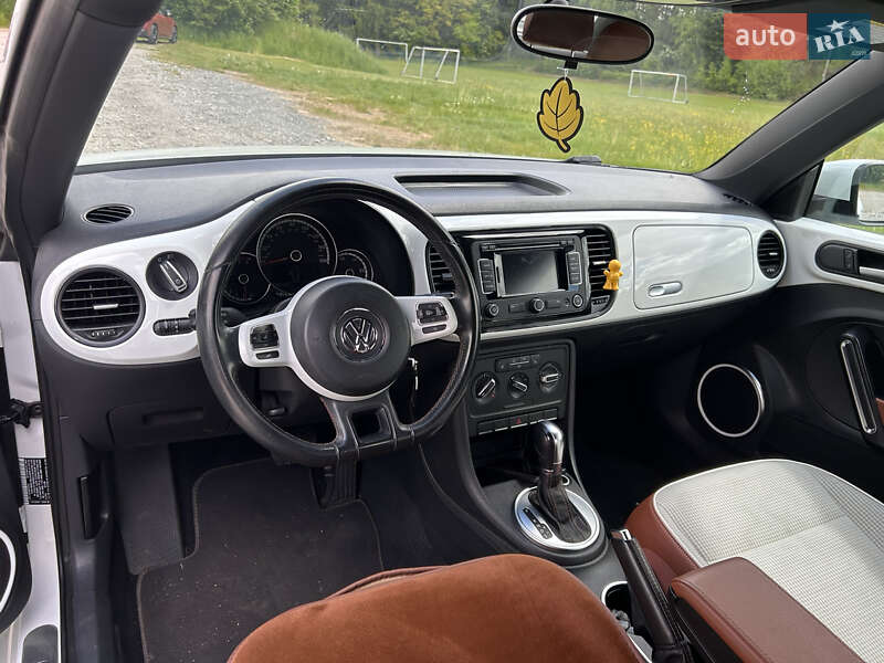 Volkswagen Beetle 2015