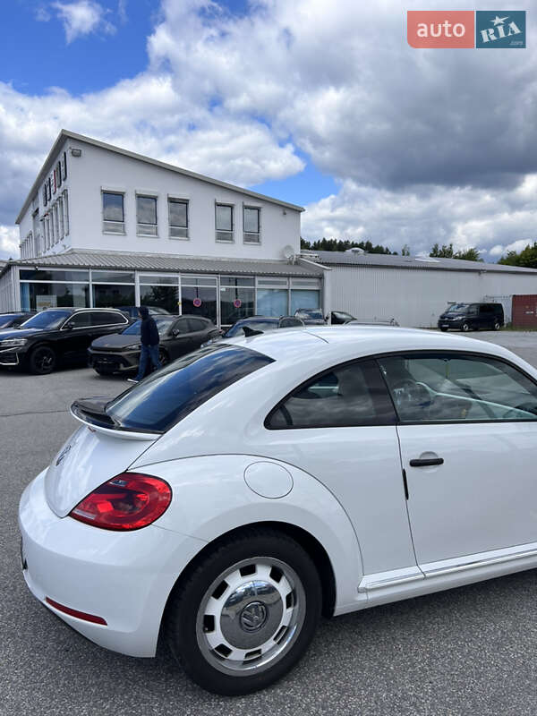 Volkswagen Beetle 2015