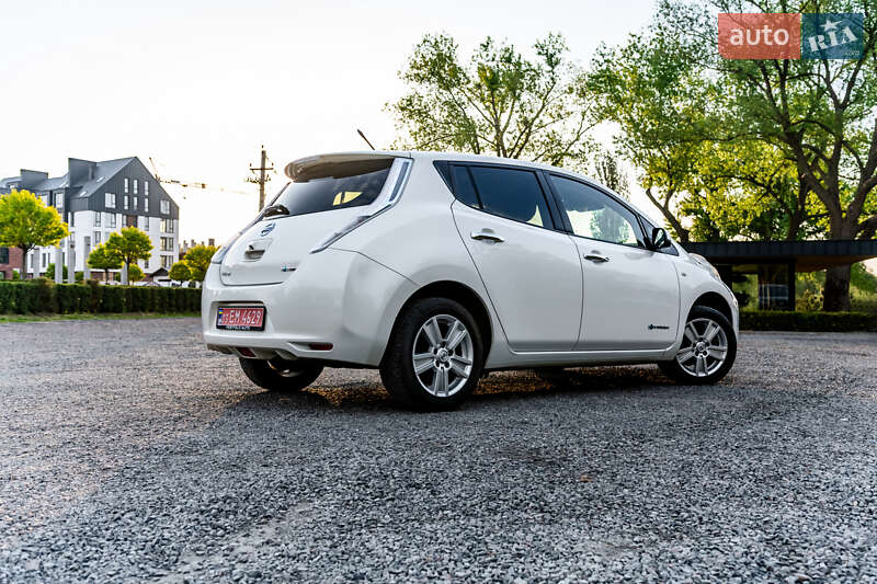 Nissan Leaf 2014