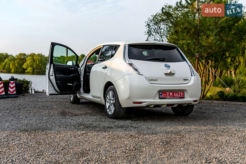 Nissan Leaf 2014