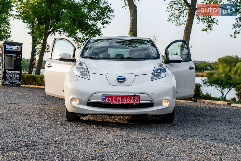 Nissan Leaf 2014