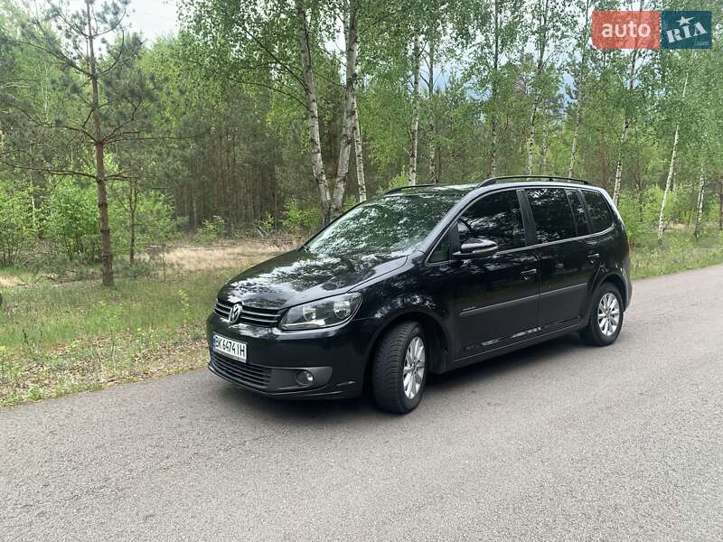 Volkswagen Touran 2011