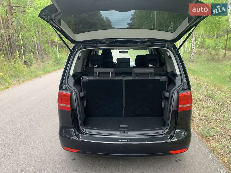 Volkswagen Touran 2011