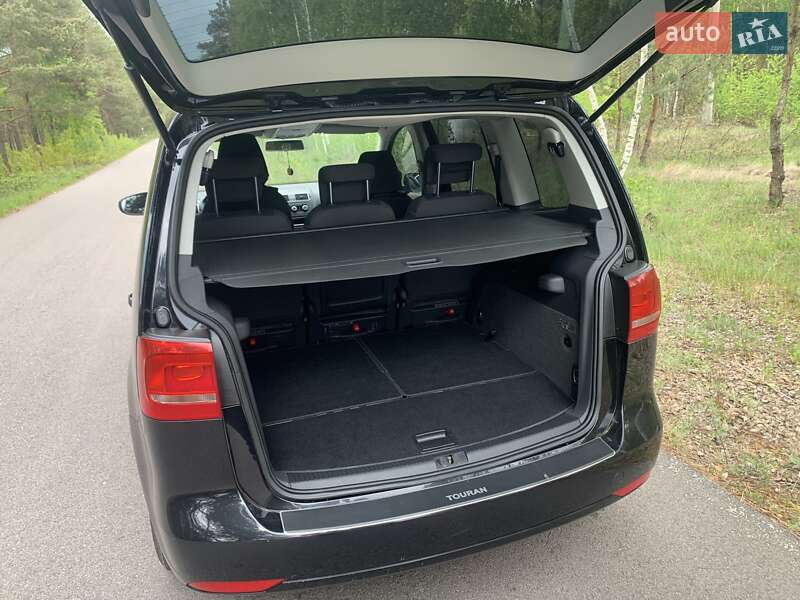 Volkswagen Touran 2011