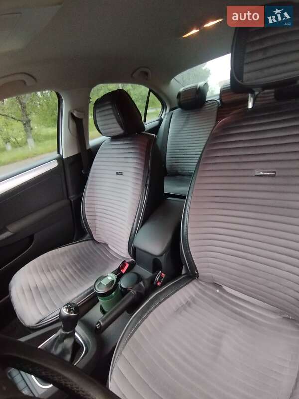 Volkswagen Jetta 2012