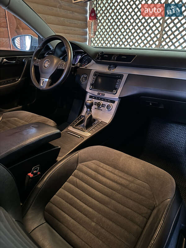 Volkswagen Passat 2012