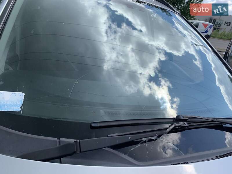 Mitsubishi Grandis 2008