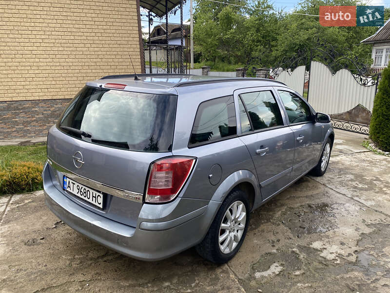 Opel Astra 2008