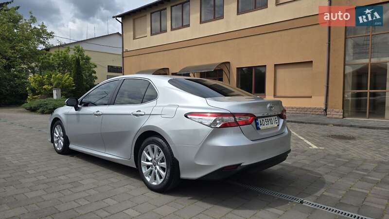 Toyota Camry 2020