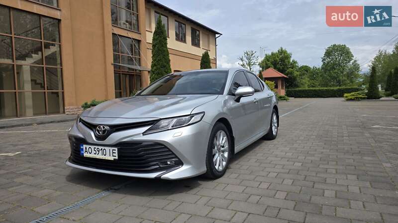 Toyota Camry 2020