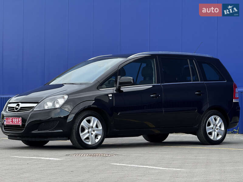 Opel Zafira 2011