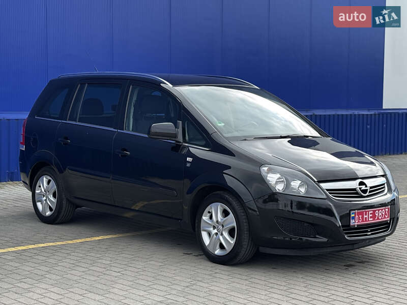 Opel Zafira 2011