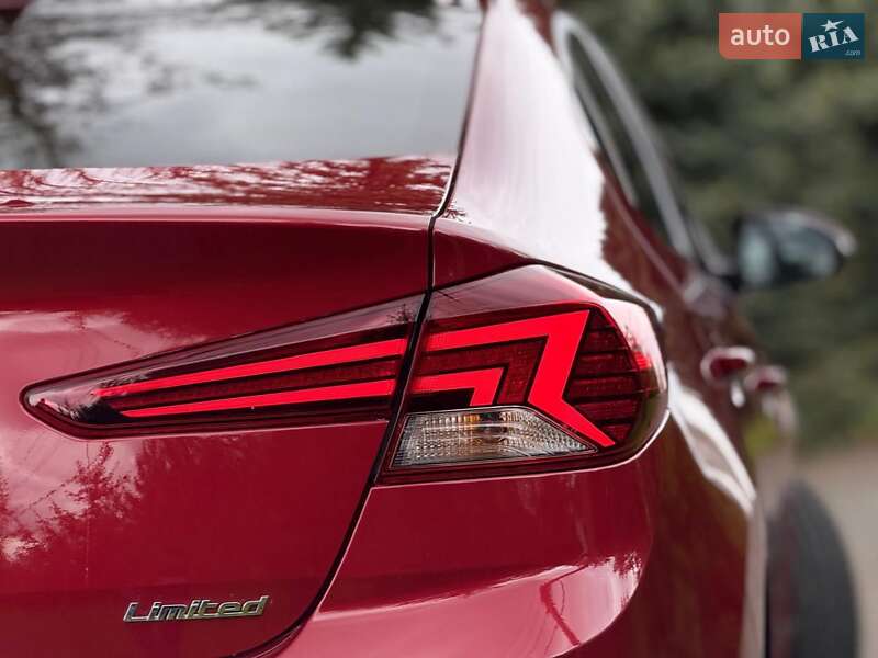 Hyundai Elantra 2018