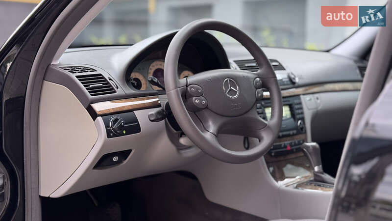 Mercedes-Benz E-Class 2008