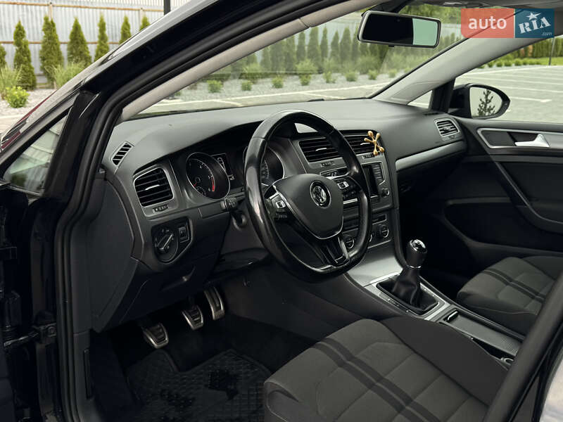 Volkswagen Golf 2014