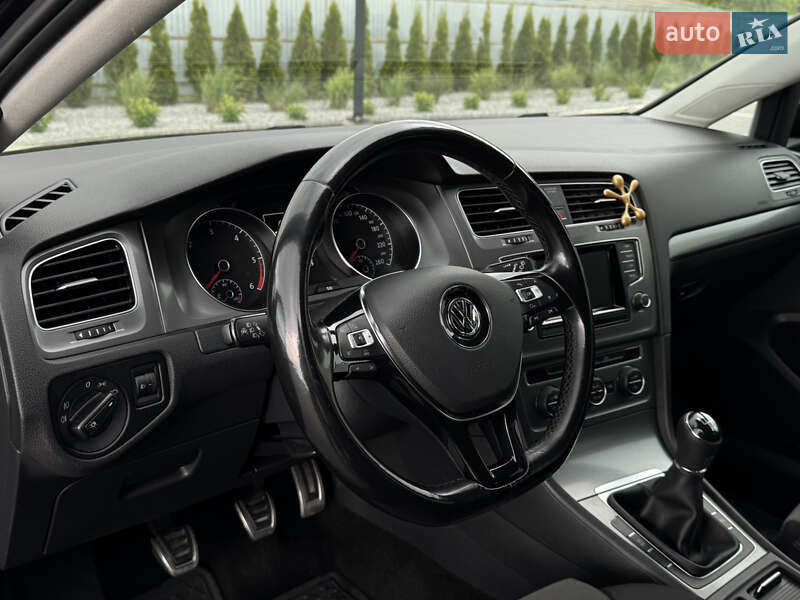 Volkswagen Golf 2014