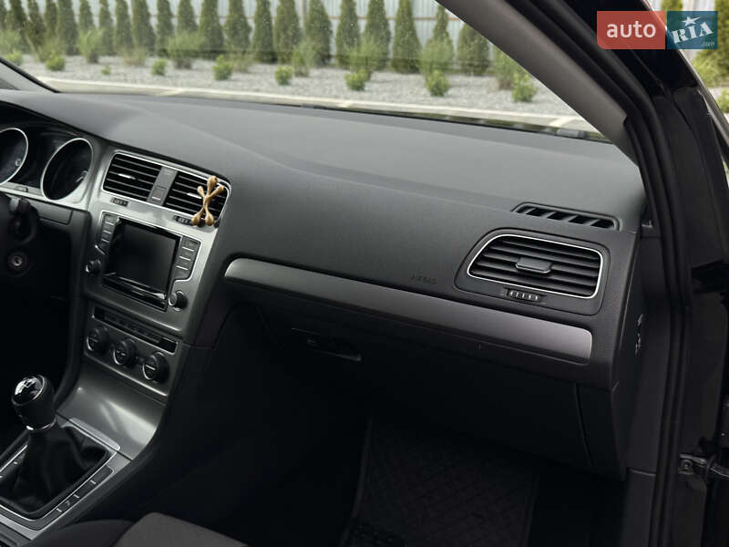 Volkswagen Golf 2014